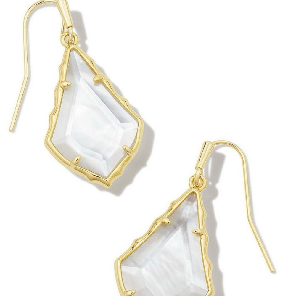 Kendra Scott Faceted Ivory Mother of Pearl Alex Earrings